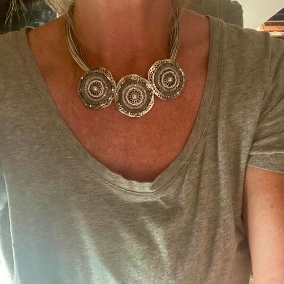 Amrita Singh Azar Artsy Statement Necklace - Picture 5 of 5